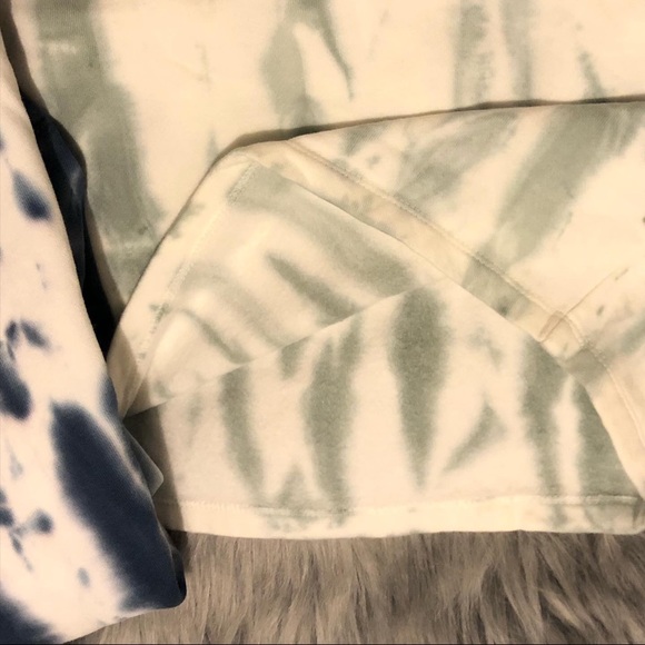Mint Cropped tie dye sweater - Picture 2 of 3